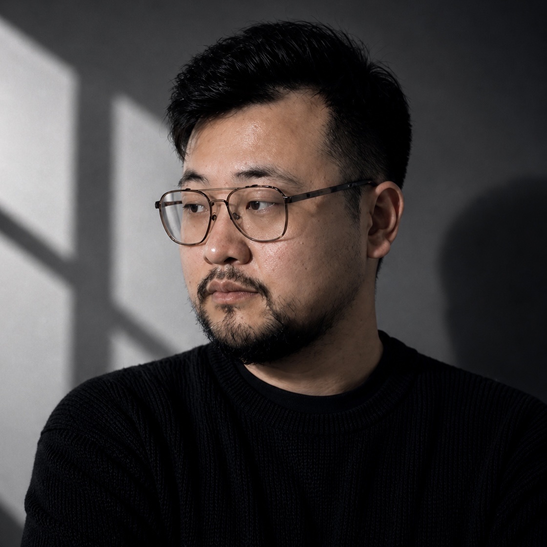 Dinglun Alex Zhou